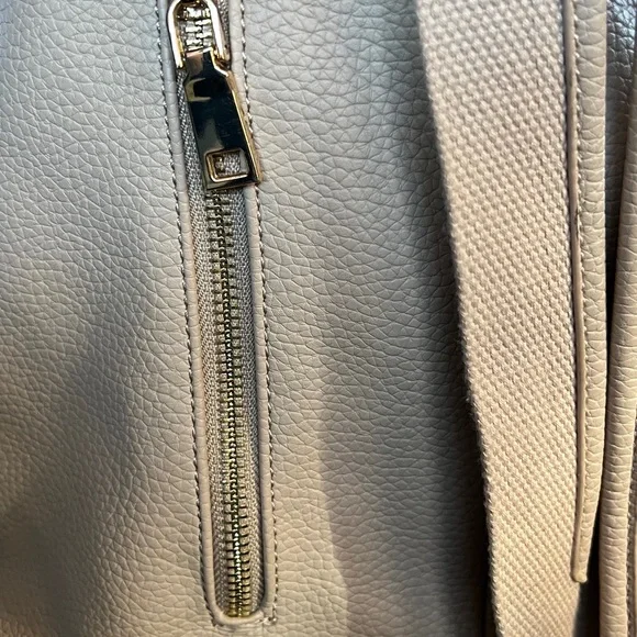 Urban Expressions Kenzie Backpack - Picture 3 of 8